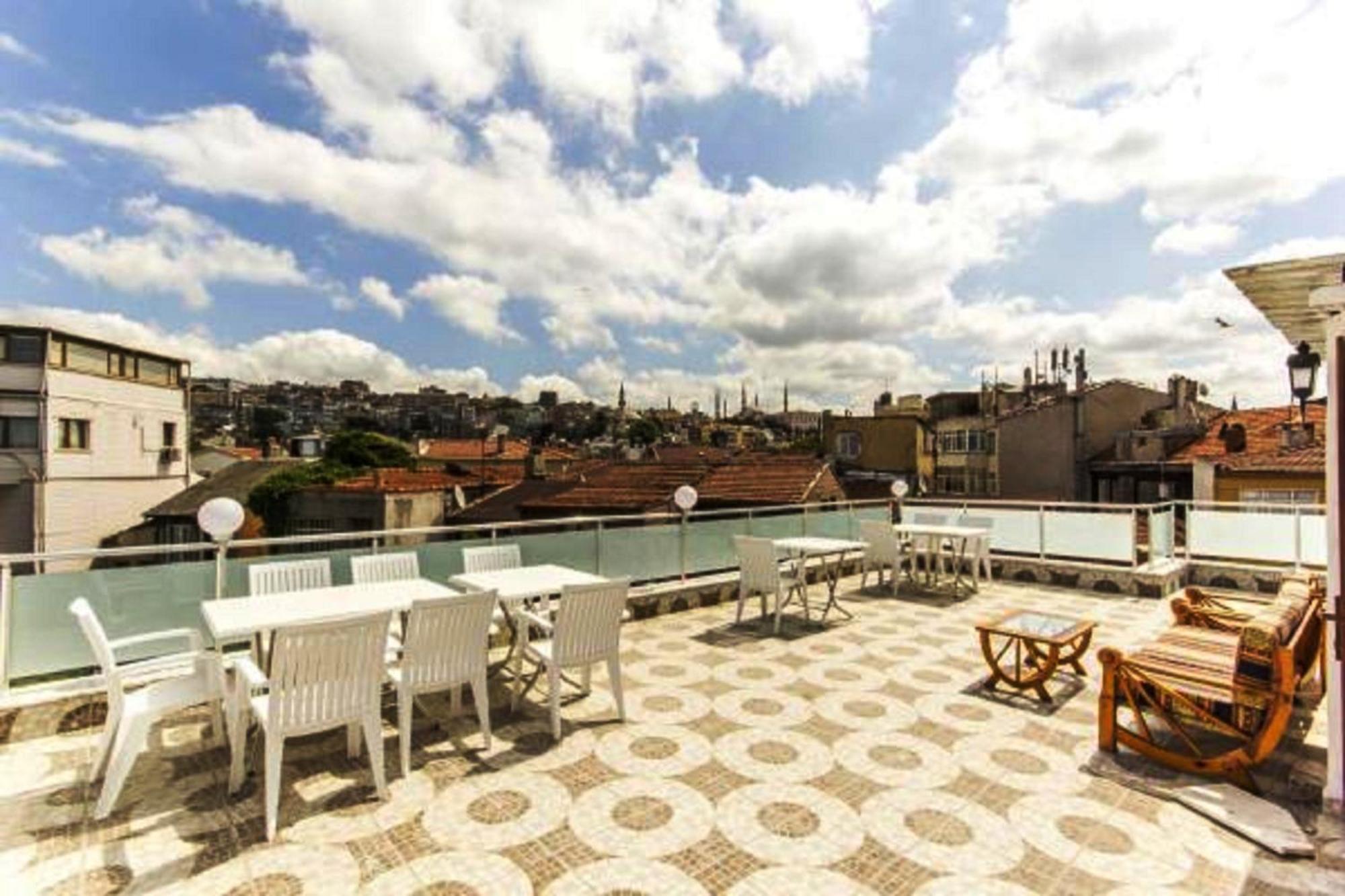 Otel Serife Hanim Konagi
