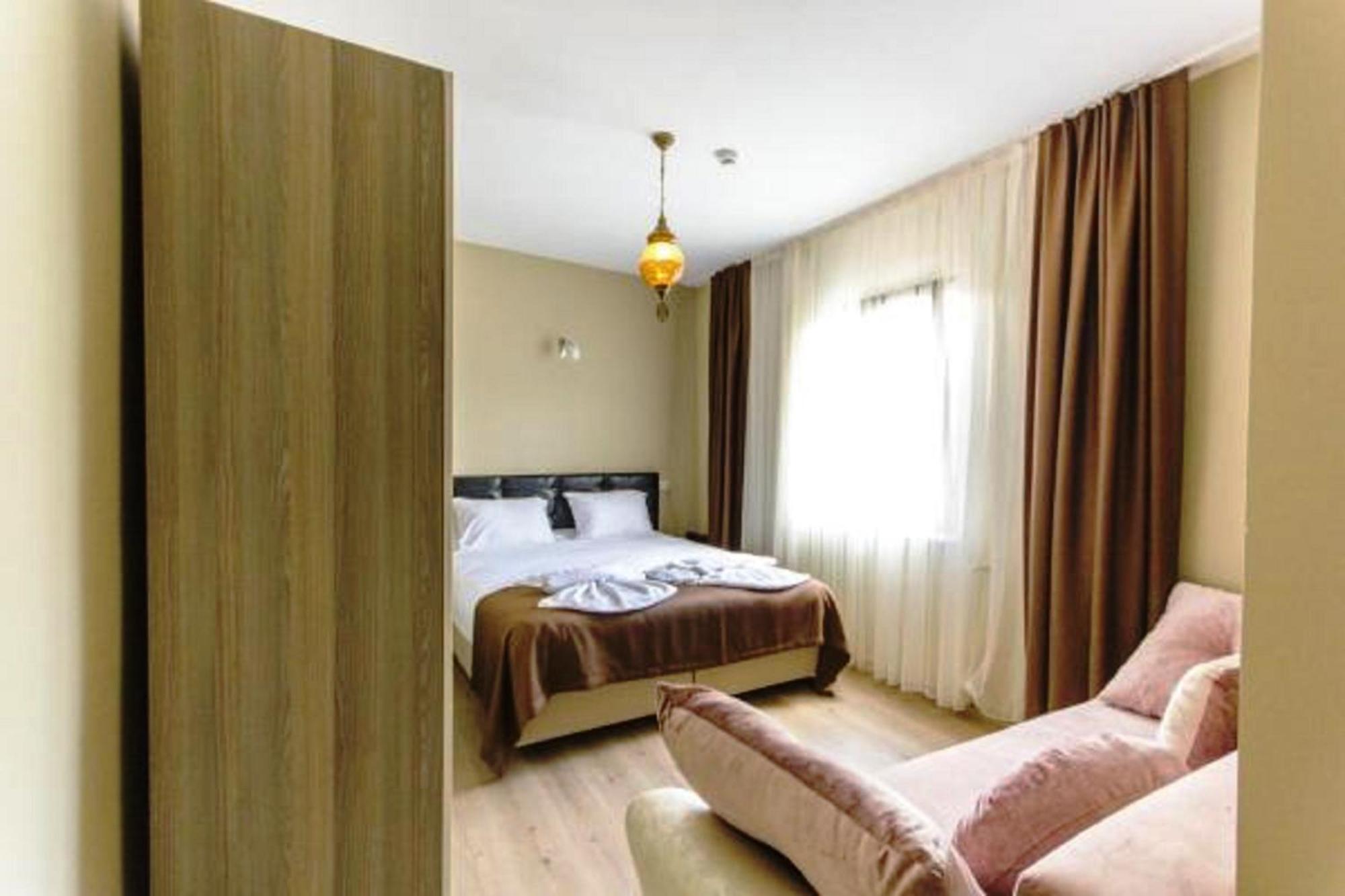 Otel Serife Hanim Konagi