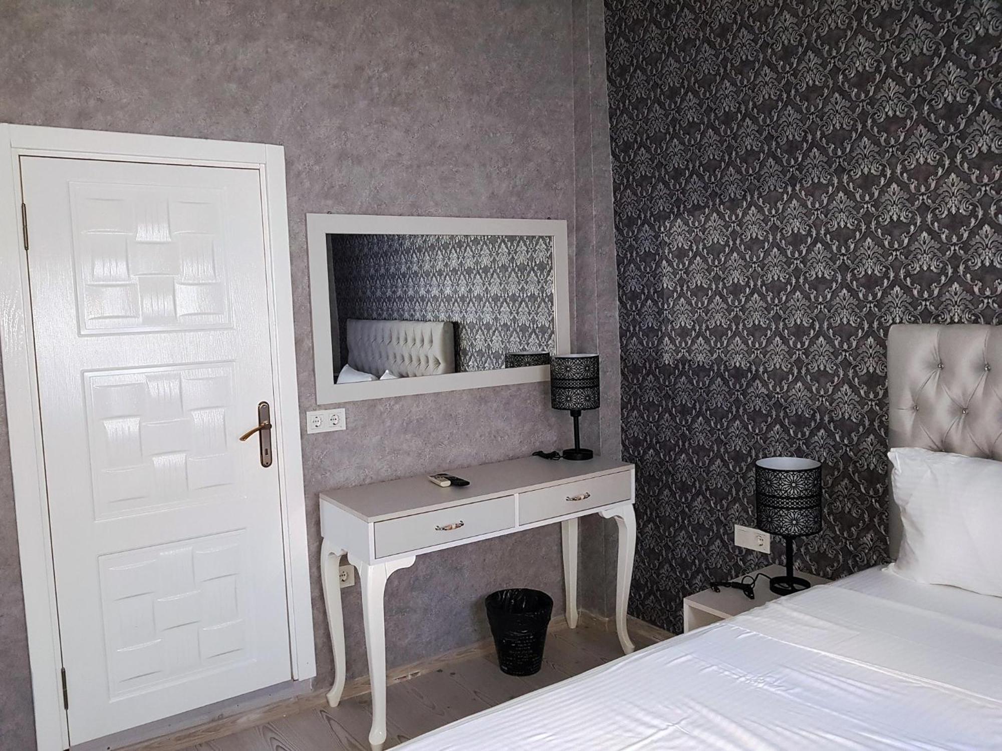 Otel Serife Hanim Konagi